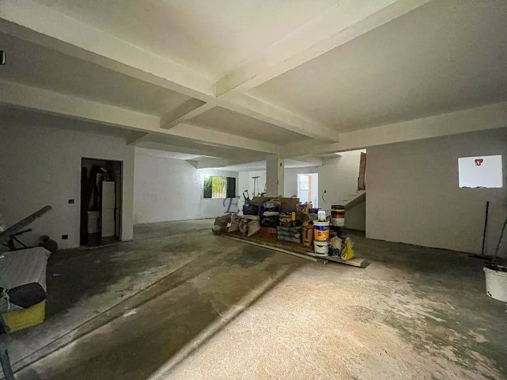 Sobrado à venda com 4 quartos, 380m² - Foto 3