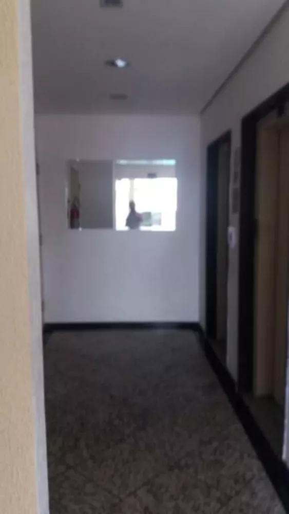 Apartamento à venda com 3 quartos, 64m² - Foto 3