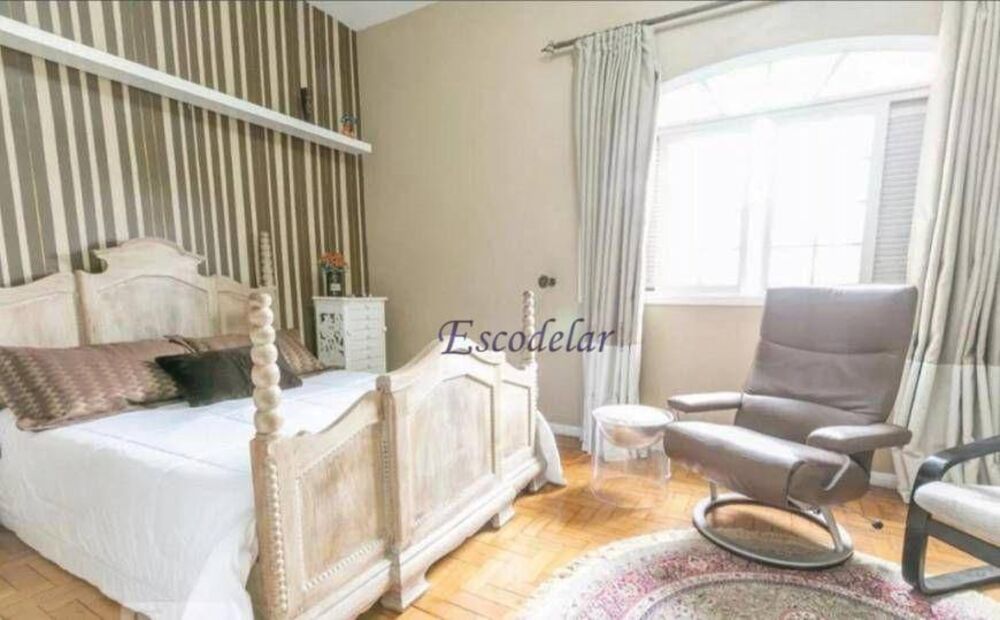 Sobrado, 4 quartos, 215 m² - Foto 2