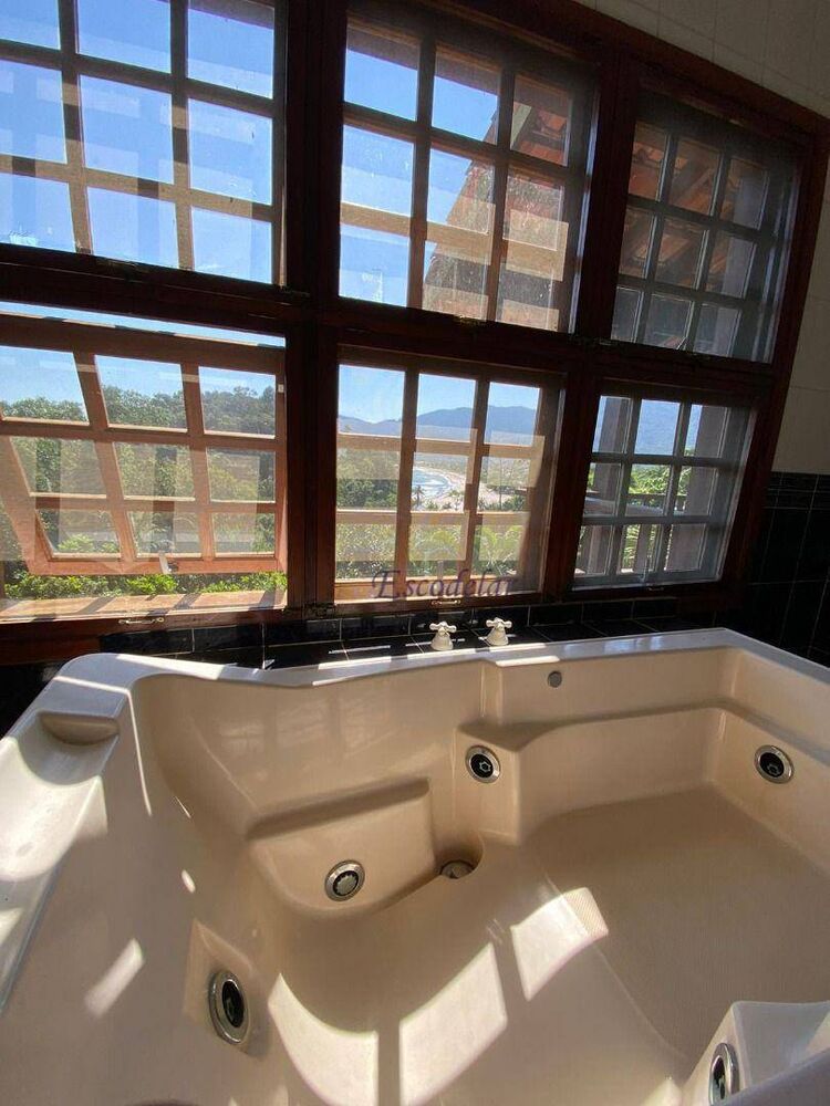Casa de Condomínio, 5 quartos - Foto 1