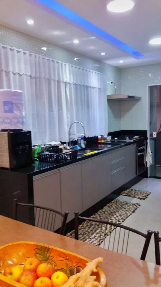 Sobrado à venda com 3 quartos, 210m² - Foto 7