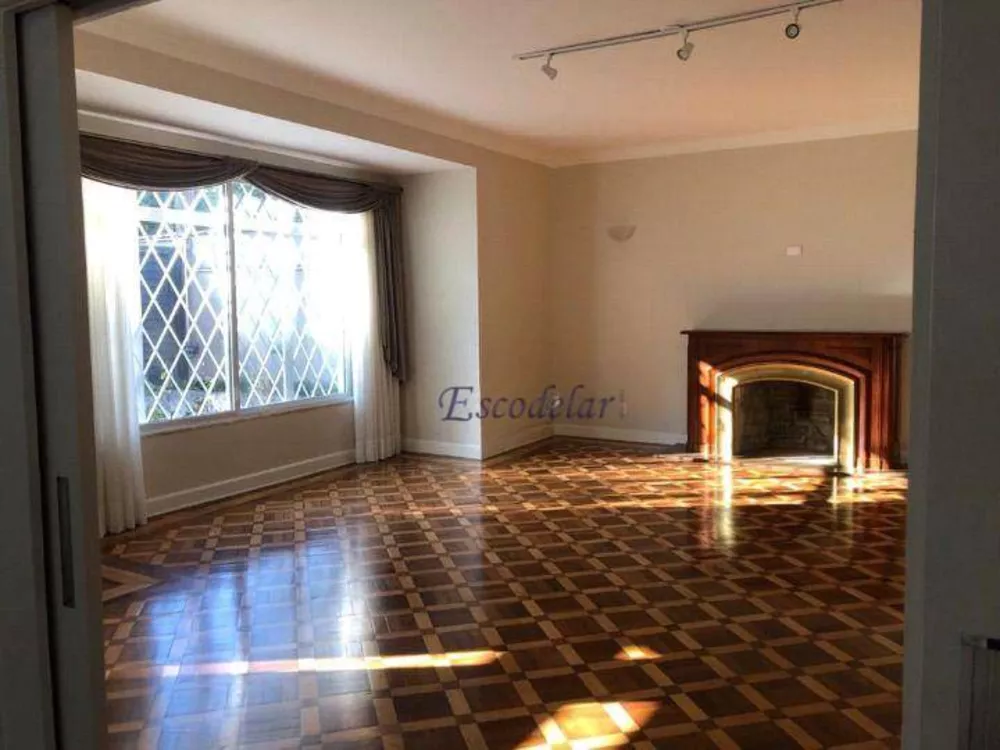 Casa à venda com 5 quartos, 550m² - Foto 3