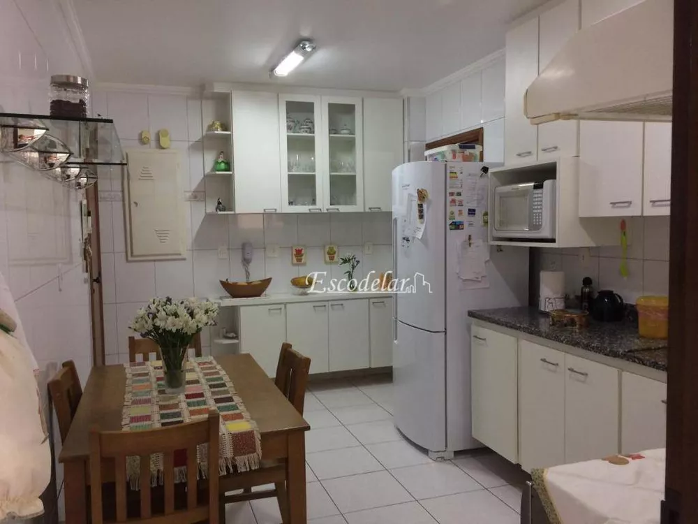 Apartamento à venda com 3 quartos, 146m² - Foto 11