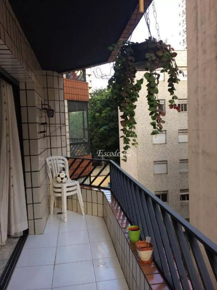 Apartamento à venda com 3 quartos, 146m² - Foto 10