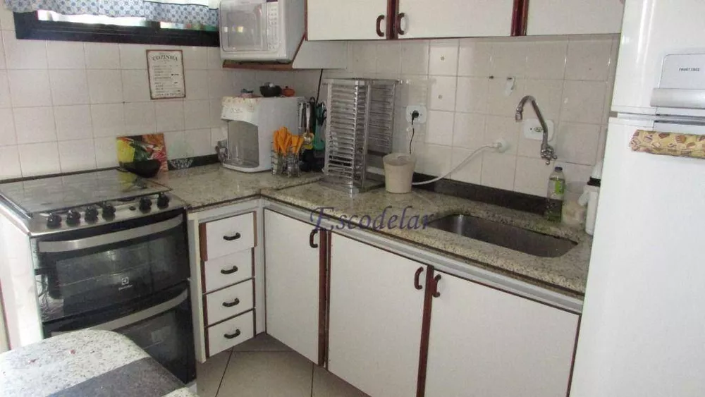 Apartamento à venda com 3 quartos, 75m² - Foto 4