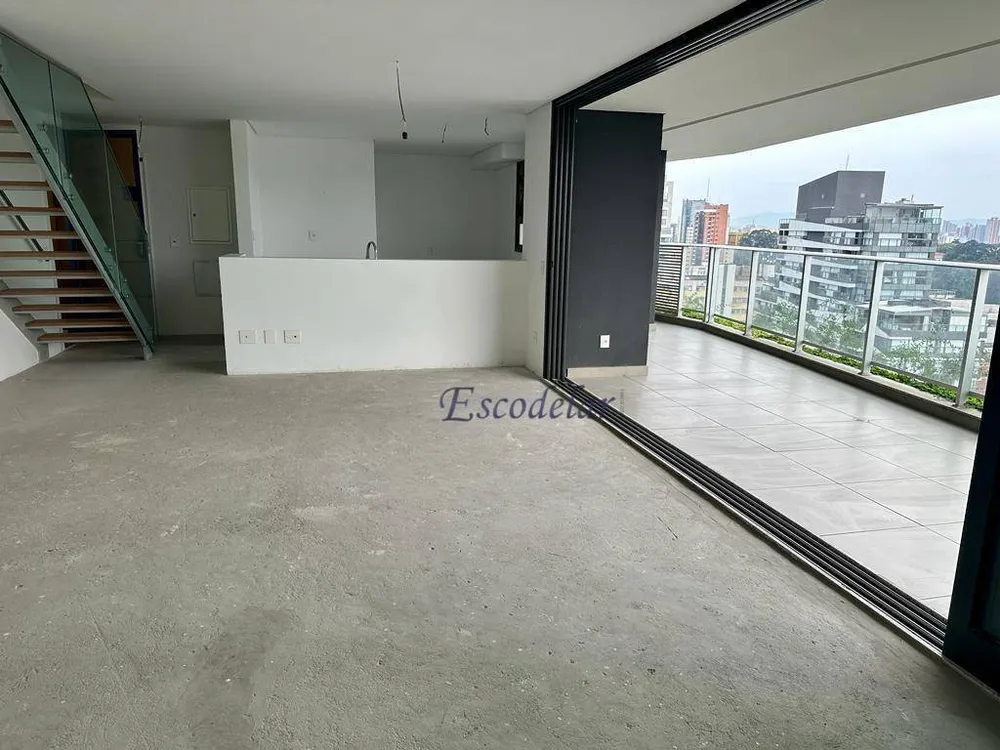 Apartamento, 3 quartos, 196 m² - Foto 1