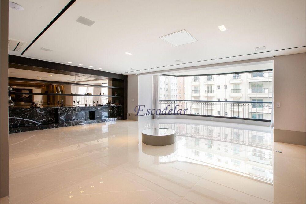 Apartamento, 4 quartos, 331 m² - Foto 1