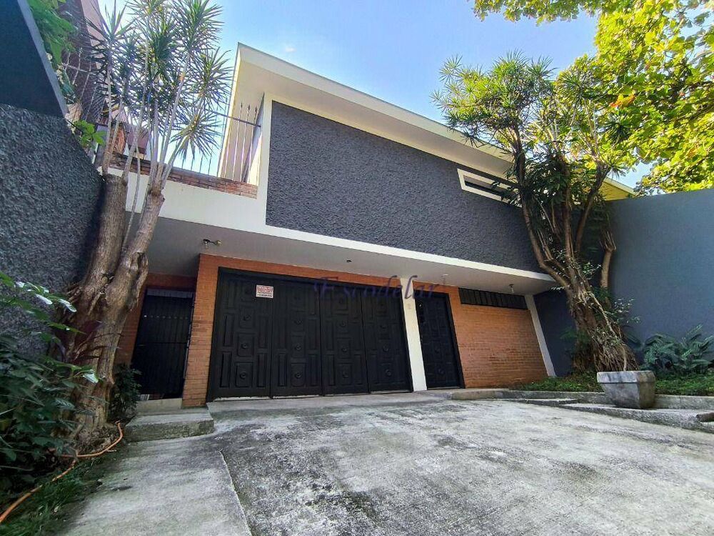 Casa, 4 quartos, 332 m² - Foto 1