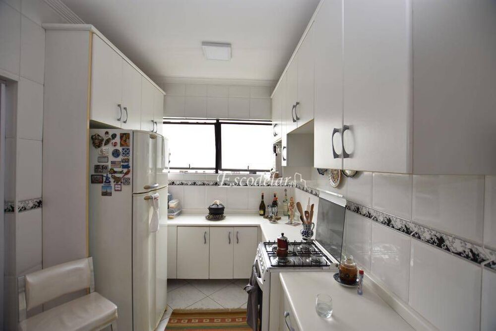Apartamento, 3 quartos, 188 m² - Foto 1
