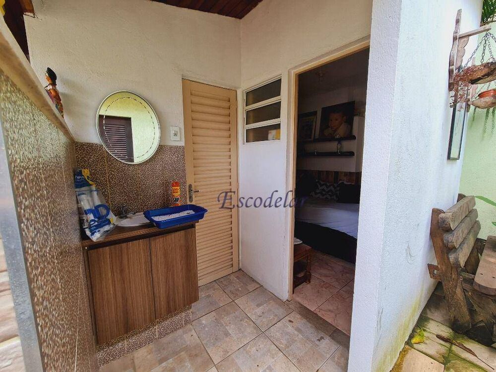 Casa, 3 quartos, 210 m² - Foto 2