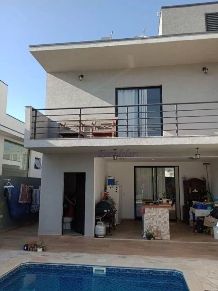 Casa de Condomínio à venda com 3 quartos, 270m² - Foto 1