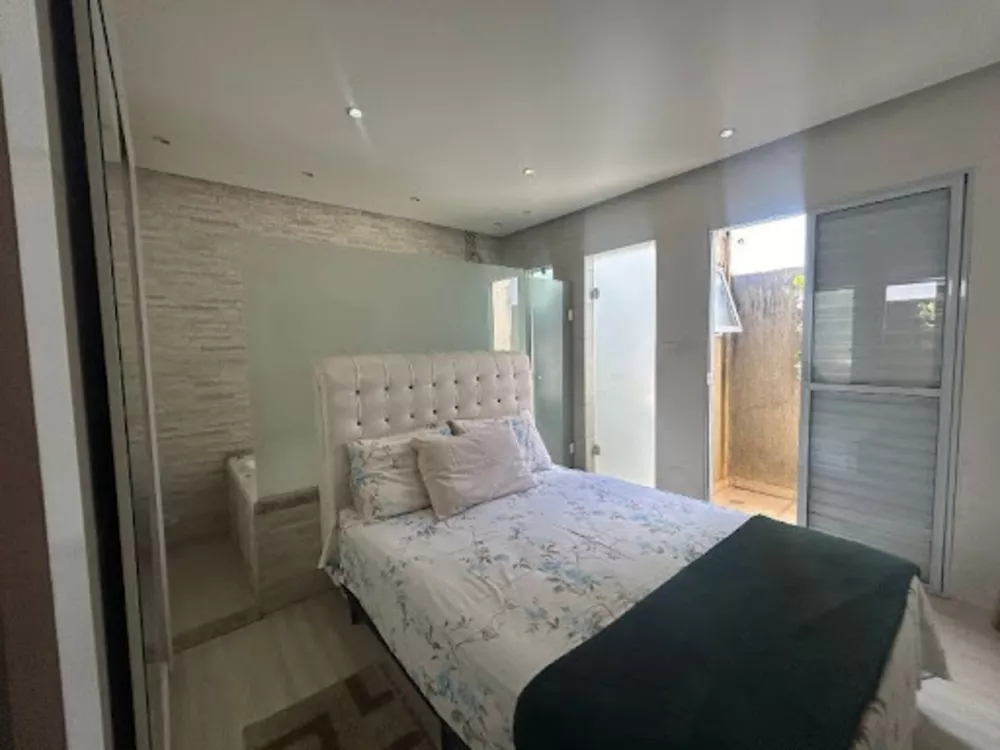 Casa à venda com 4 quartos, 250m² - Foto 8