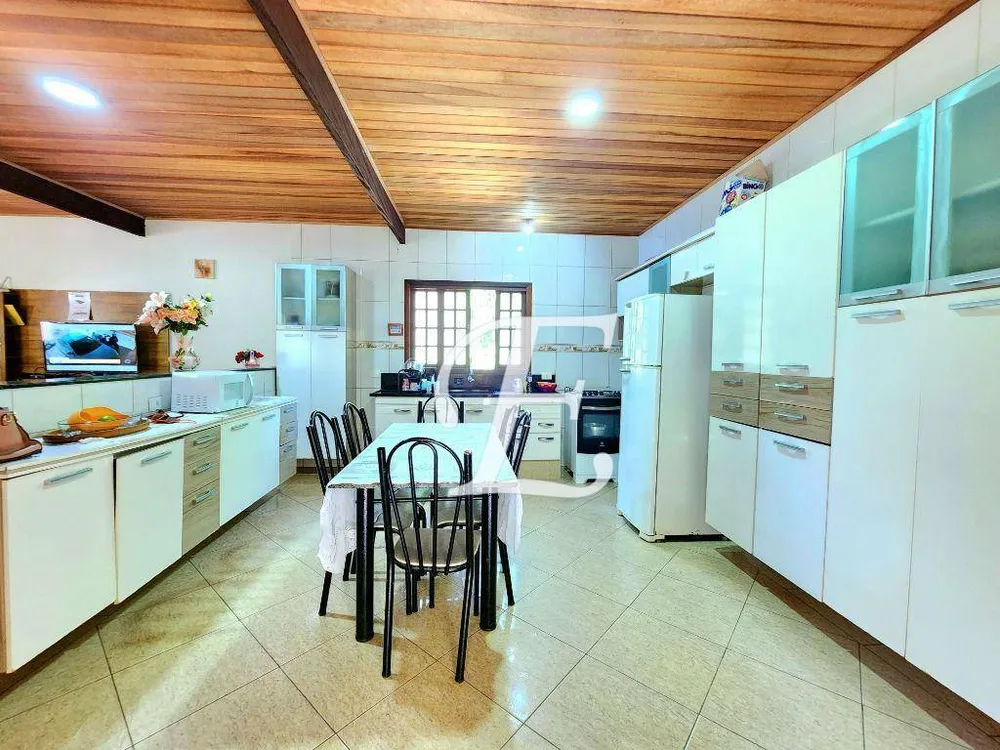 Chácara, 4 quartos, 2000 m² - Foto 2
