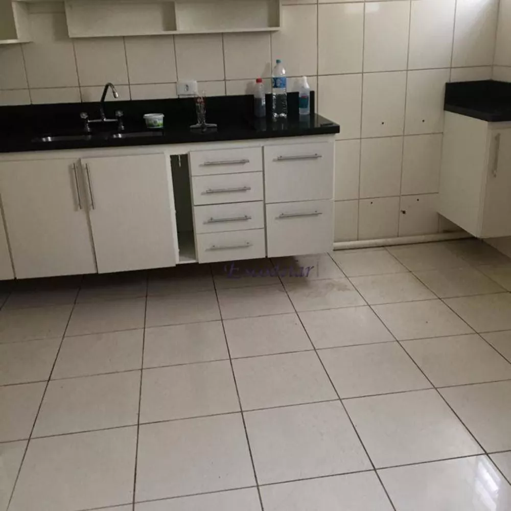 Casa para alugar com 3 quartos, 230m² - Foto 4