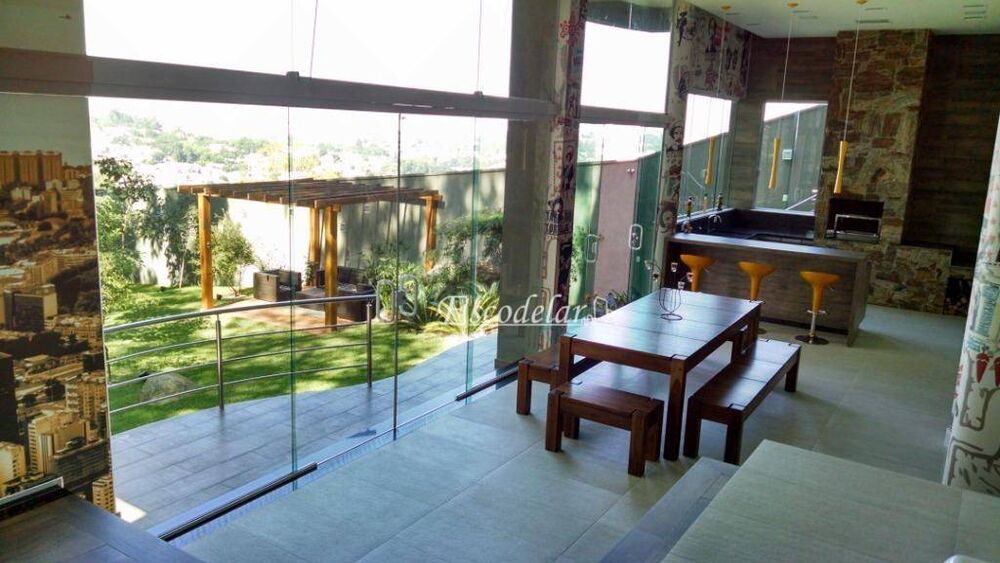 Casa, 6 quartos, 810 m² - Foto 1