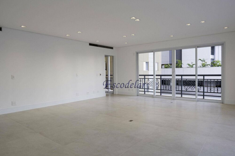 Apartamento, 4 quartos, 275 m² - Foto 1