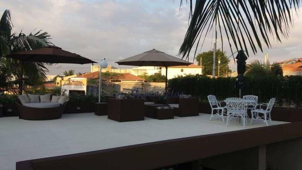 Casa, 3 quartos, 247 m² - Foto 1