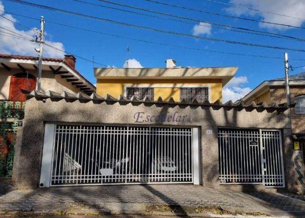 Sobrado, 3 quartos, 319 m² - Foto 1