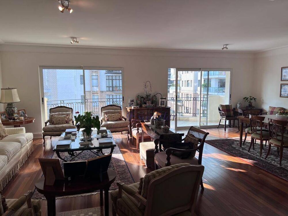 Apartamento, 4 quartos, 261 m² - Foto 2