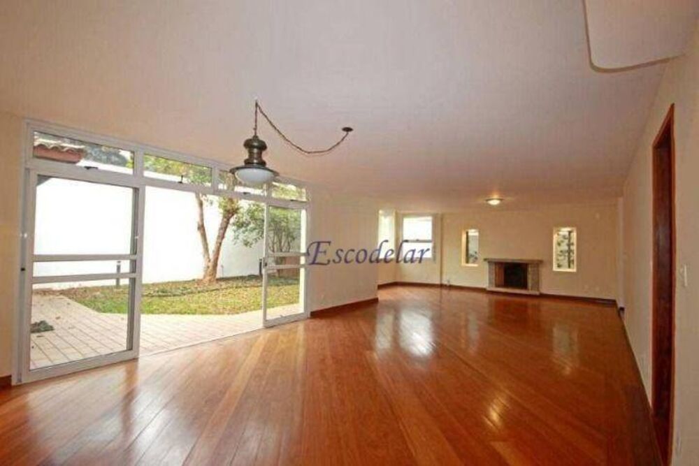 Casa, 3 quartos, 269 m² - Foto 1