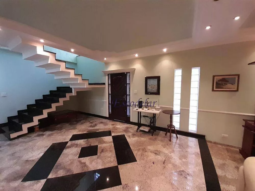 Sobrado à venda com 3 quartos, 222m² - Foto 4