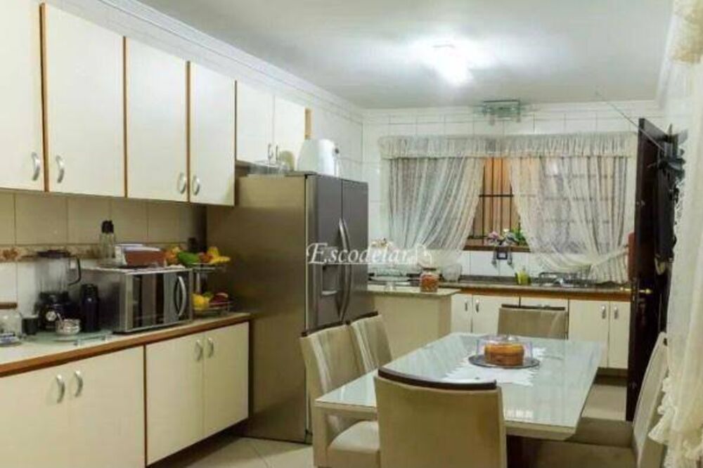 Sobrado, 3 quartos, 200 m² - Foto 1