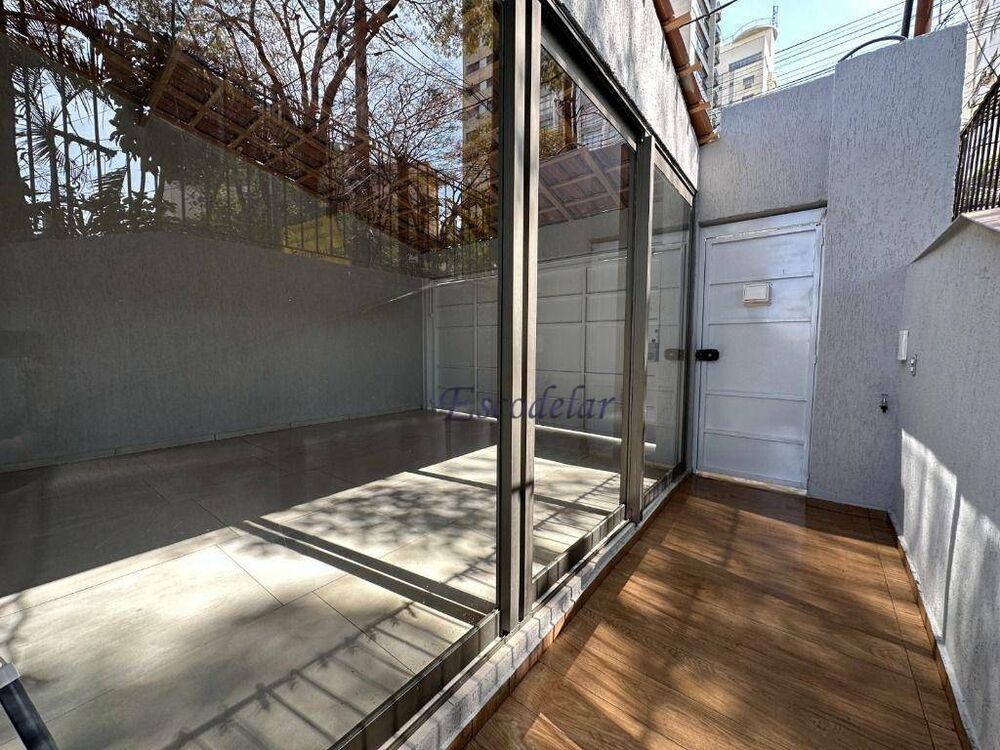 Casa à venda com 3 quartos, 241m² - Foto 2
