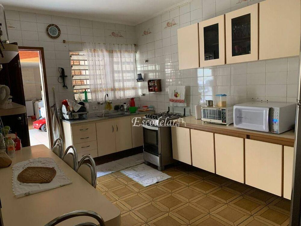 Sobrado, 4 quartos, 210 m² - Foto 2