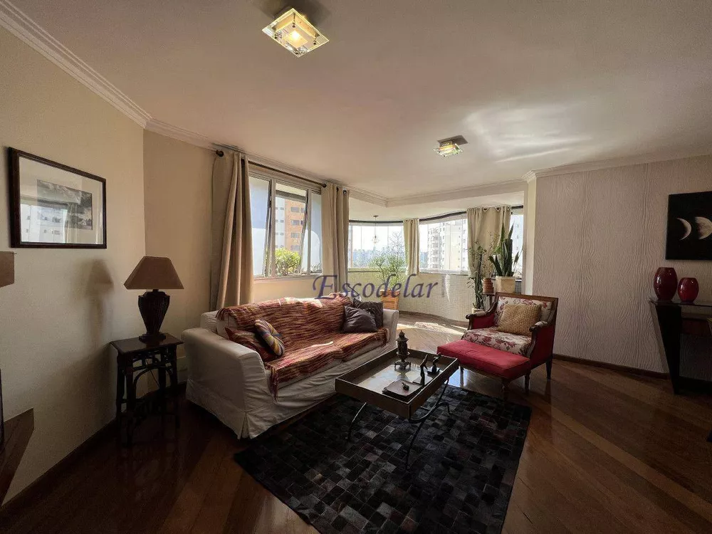 Apartamento à venda com 4 quartos, 150m² - Foto 8