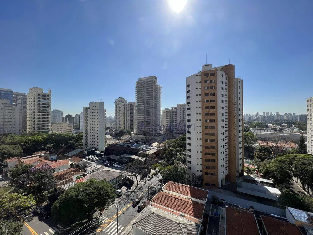 Apartamento à venda com 4 quartos, 150m² - Foto 9