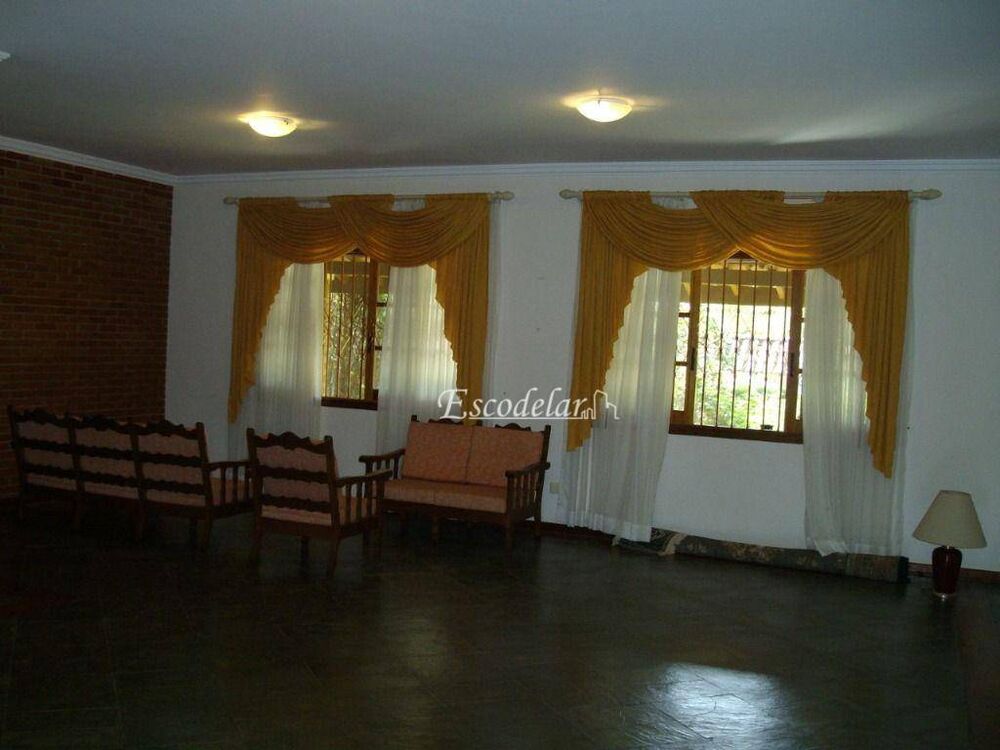 Chácara, 6 quartos, 2500 m² - Foto 1