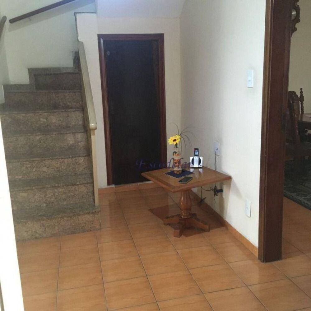 Sobrado, 3 quartos, 305 m² - Foto 2