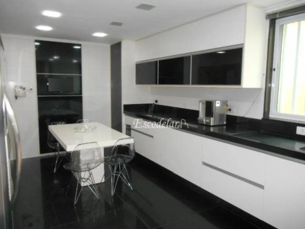Sobrado, 3 quartos, 302 m² - Foto 2