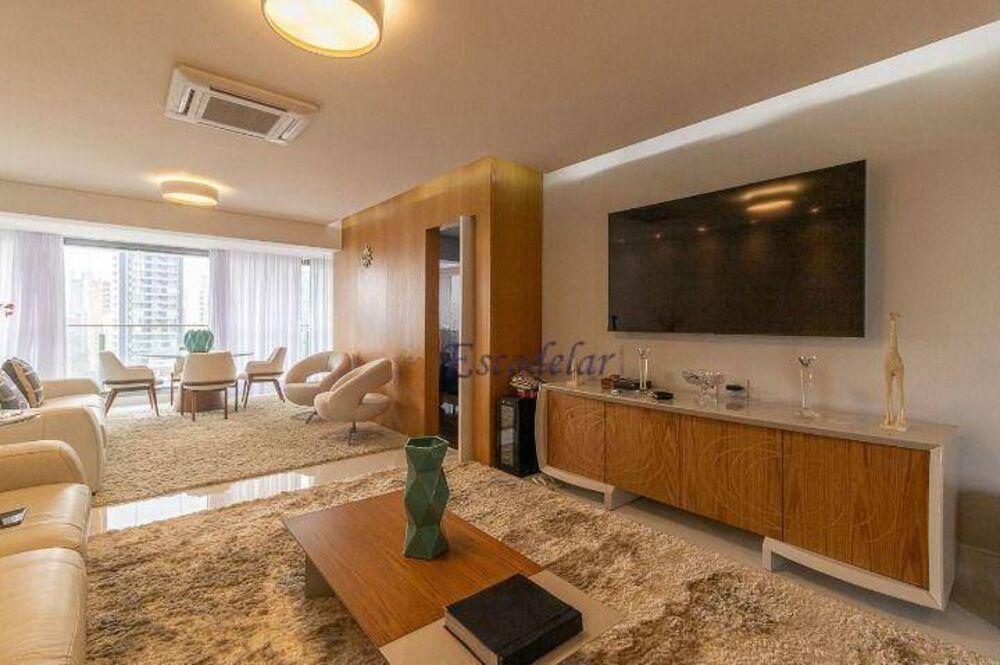 Apartamento, 3 quartos, 180 m² - Foto 1