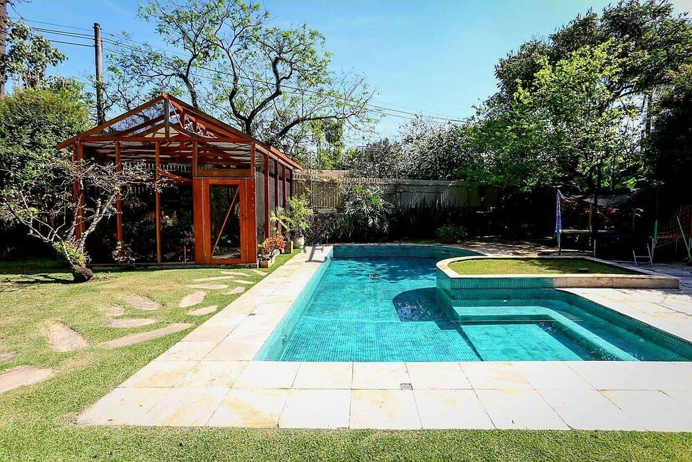 Casa, 4 quartos, 878 m² - Foto 1