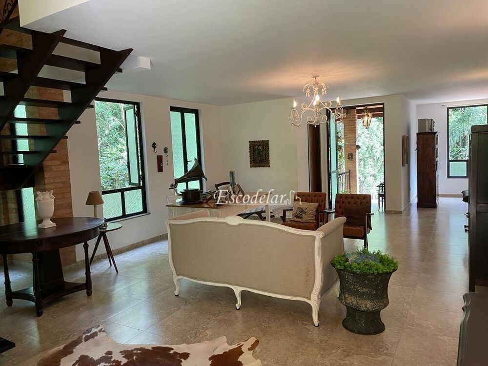 Casa, 3 quartos, 250 m² - Foto 4