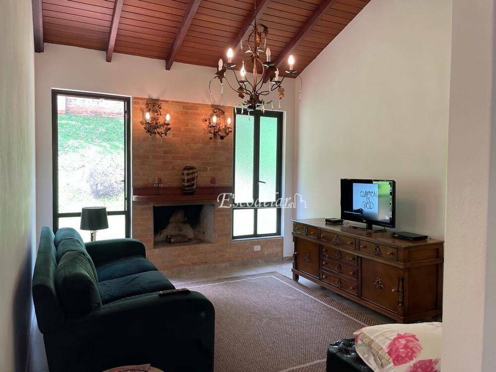 Casa, 3 quartos, 250 m² - Foto 1