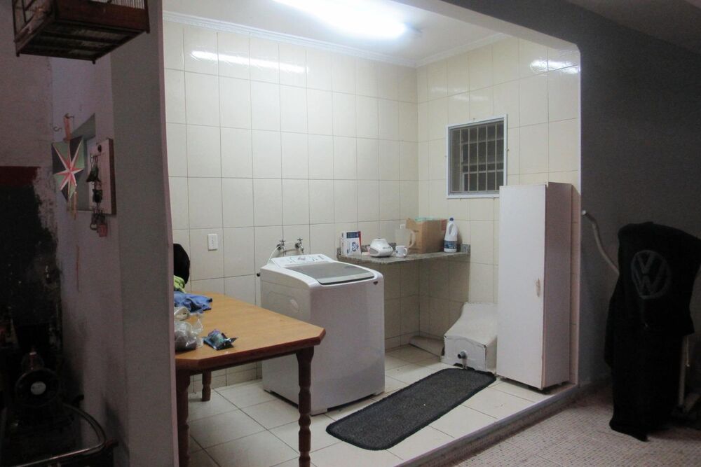 Depósito-Galpão-Armazém à venda, 240m² - Foto 8