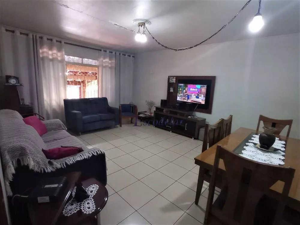 Casa à venda com 3 quartos, 131m² - Foto 2