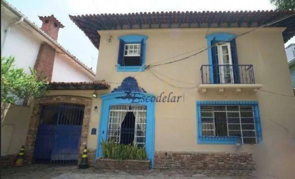 Casa, 4 quartos, 350 m² - Foto 1