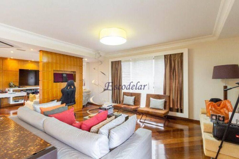 Apartamento, 3 quartos, 210 m² - Foto 1