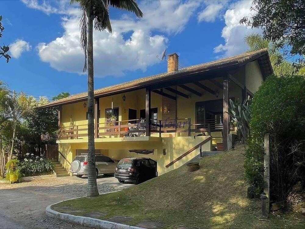 Casa de Condomínio à venda com 4 quartos, 220m² - Foto 4