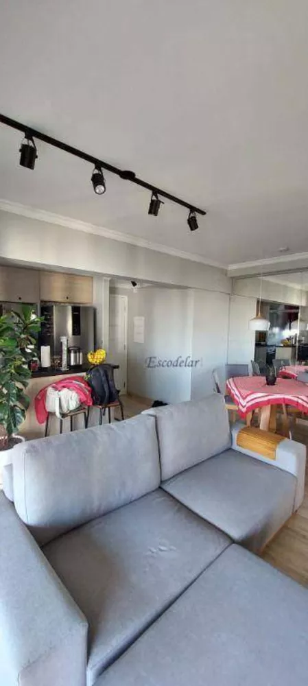 Apartamento à venda com 2 quartos, 70m² - Foto 3