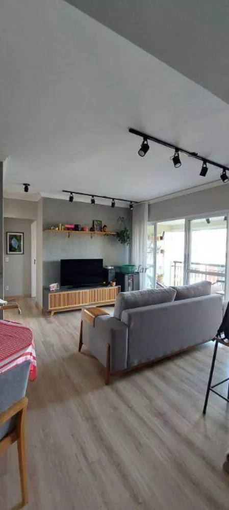 Apartamento à venda com 2 quartos, 70m² - Foto 1