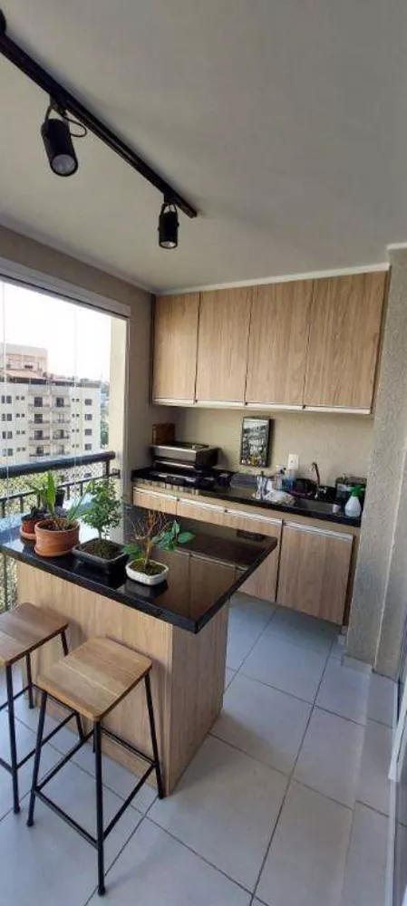 Apartamento à venda com 2 quartos, 70m² - Foto 4