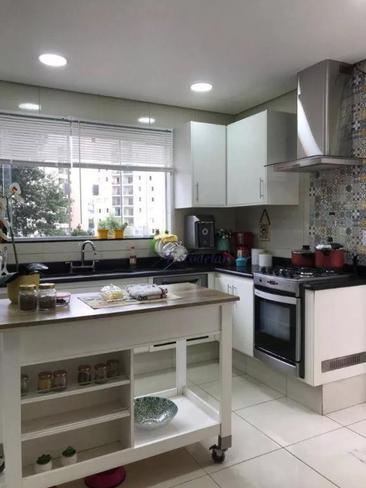 Sobrado à venda com 3 quartos, 180m² - Foto 4