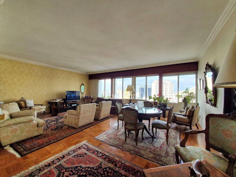 Apartamento, 3 quartos, 214 m² - Foto 1