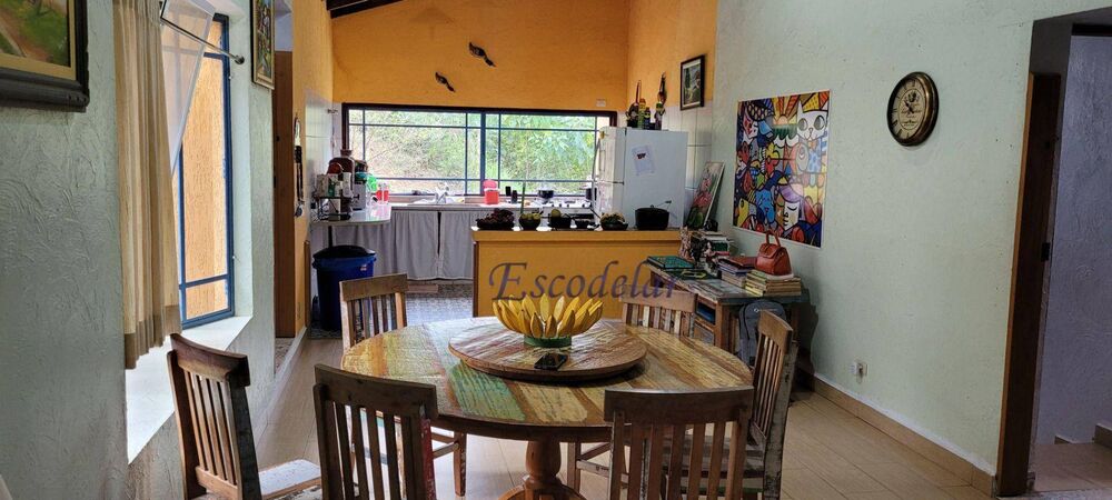 Casa, 3 quartos, 287 m² - Foto 1