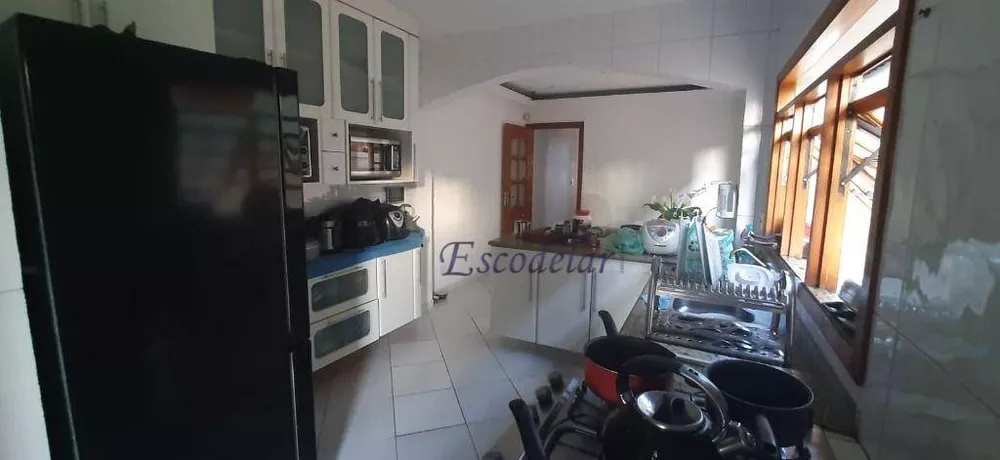 Sobrado à venda com 3 quartos, 276m² - Foto 2