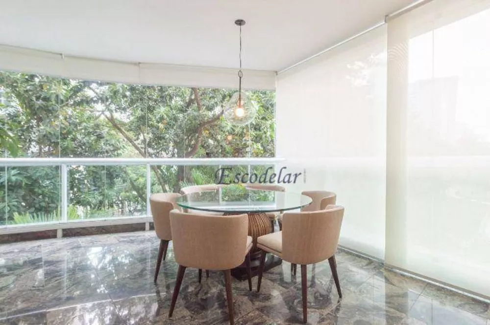 Apartamento para alugar com 4 quartos, 552m² - Foto 9